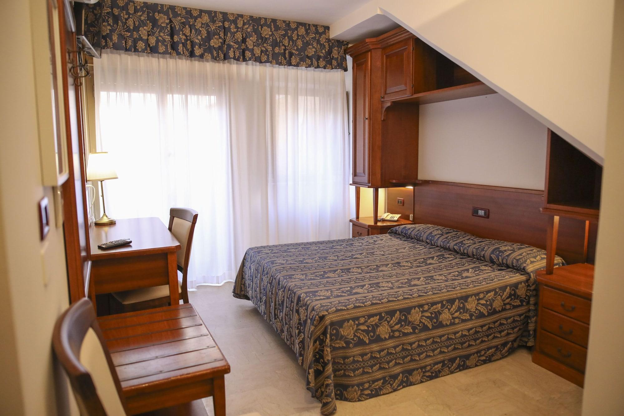 Hotel La Giara Cefalu Exterior photo